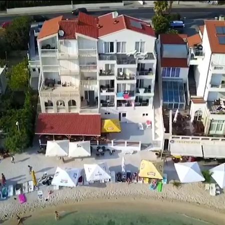 Sea Star Apartments โปดสตรานา ภายนอก รูปภาพ