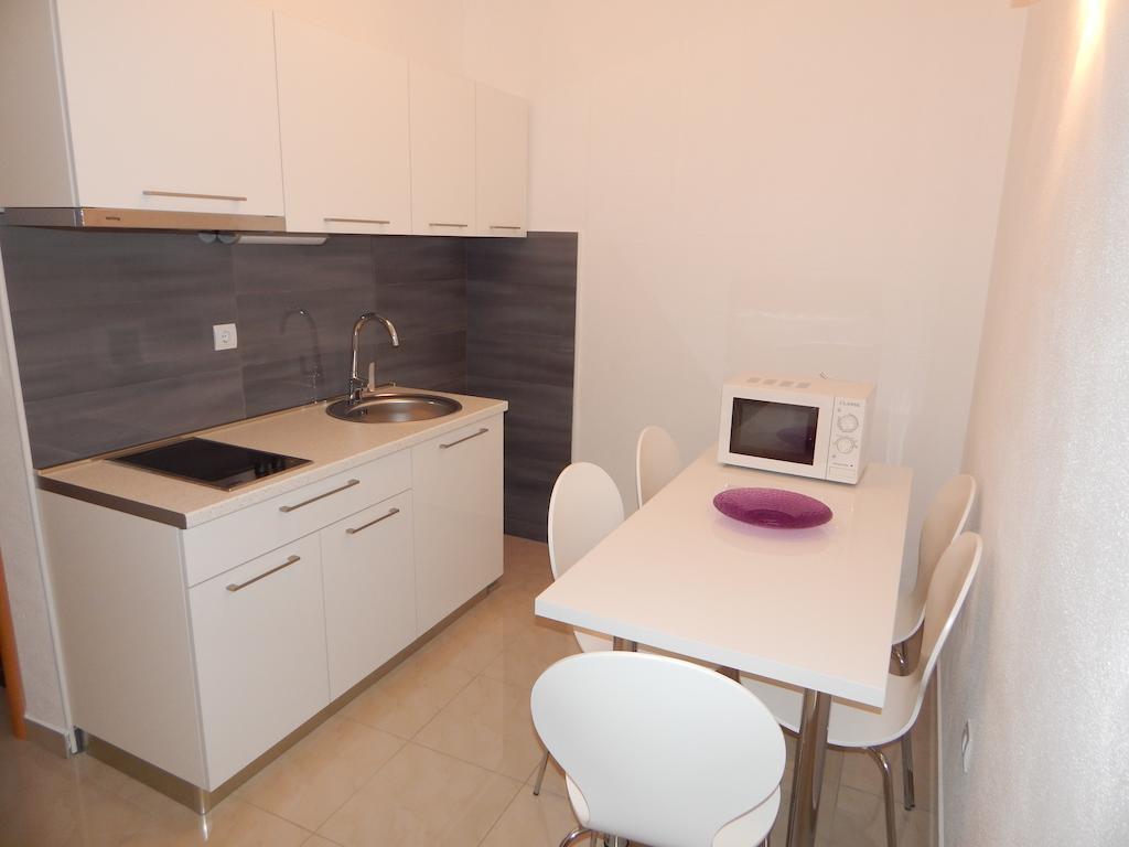 Sea Star Apartments โปดสตรานา ภายนอก รูปภาพ