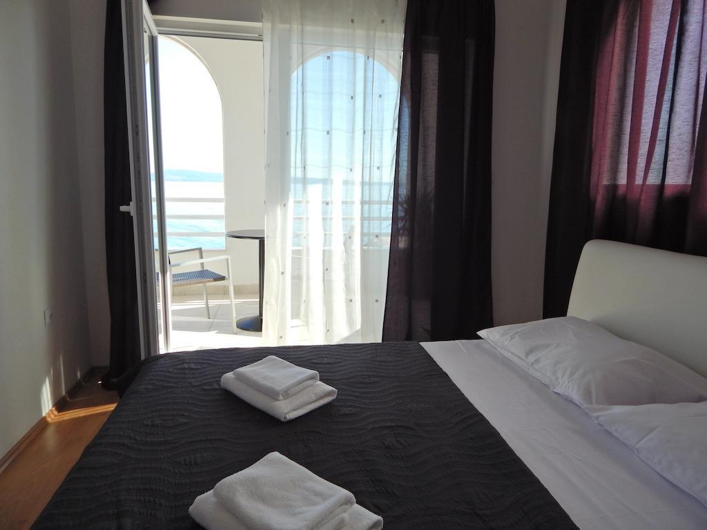 Sea Star Apartments โปดสตรานา ภายนอก รูปภาพ