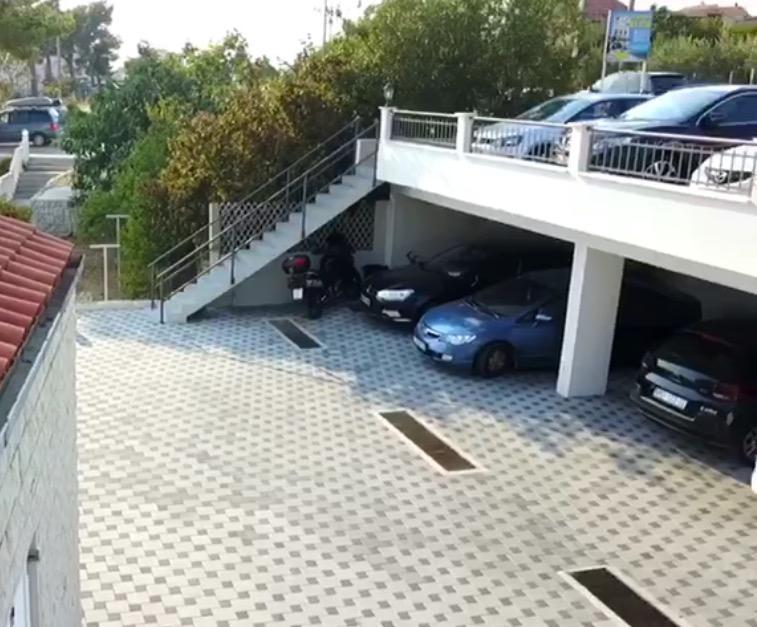 Sea Star Apartments โปดสตรานา ภายนอก รูปภาพ