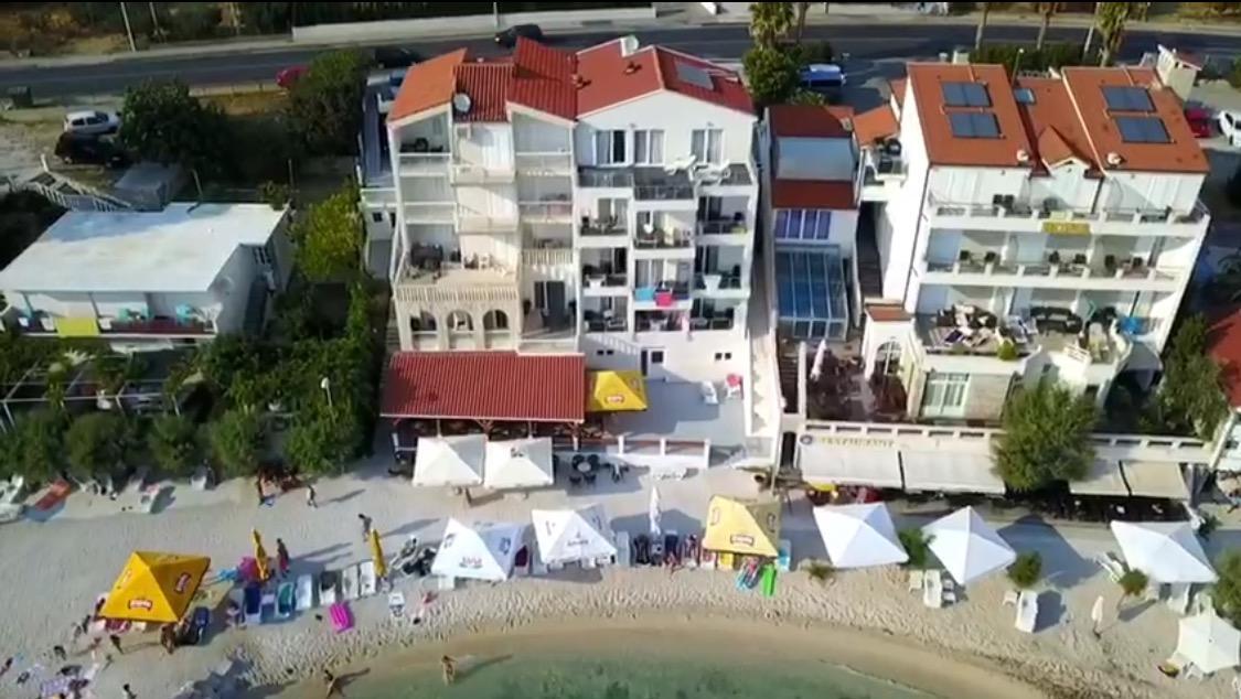 Sea Star Apartments โปดสตรานา ภายนอก รูปภาพ